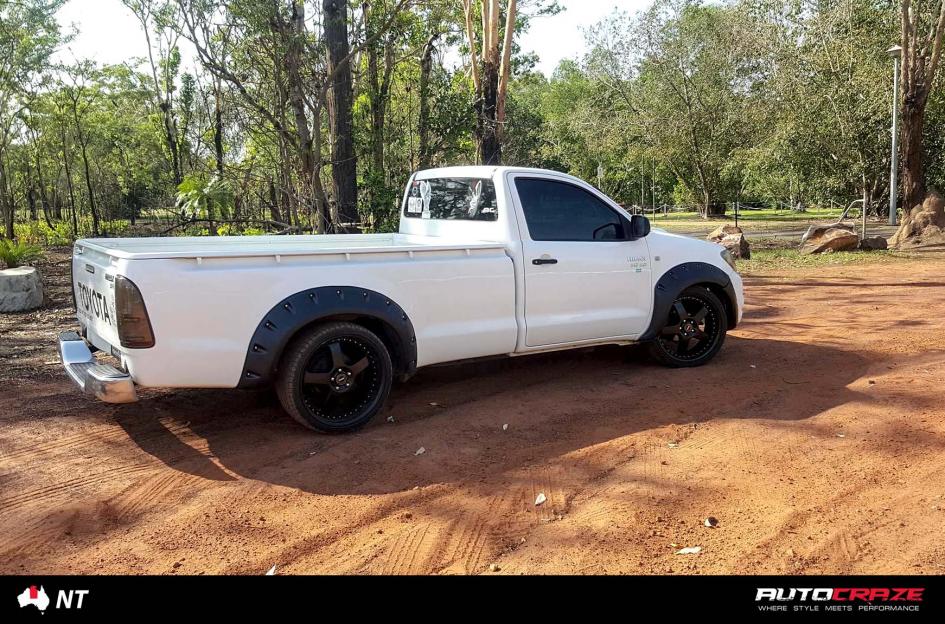 TOYOTA HILUX 2WD (2005 ONWARDS) FR